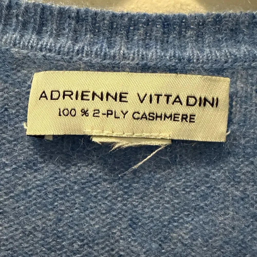 Adrienne Vittadini V-neck Light Blue Cashmere Knit size small